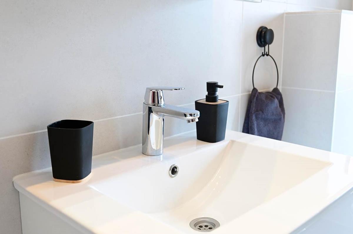 Apartment D & Studio L Dobrinj المظهر الخارجي الصورة