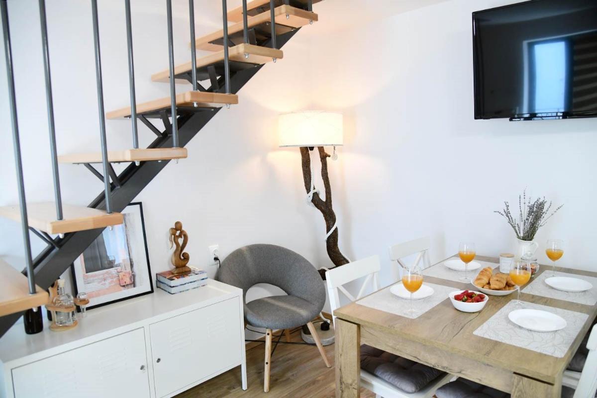 Apartment D & Studio L Dobrinj المظهر الخارجي الصورة