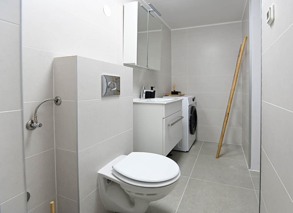 Apartment D & Studio L Dobrinj المظهر الخارجي الصورة